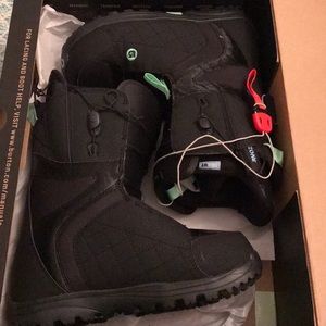 Burton Women’s snowboard boots